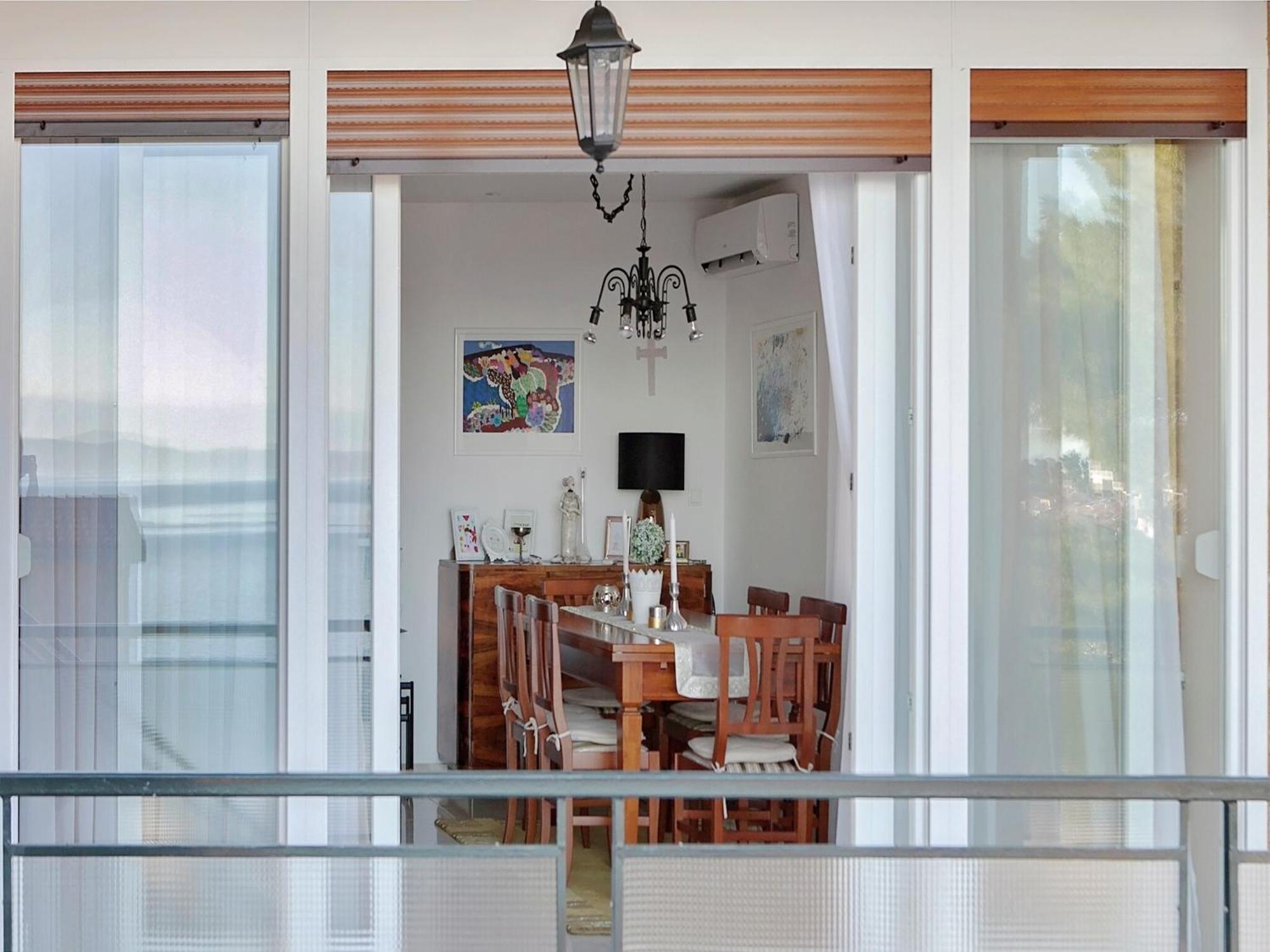 Cozy Apartment With A Balcony And A Sea View Brela Bagian luar foto